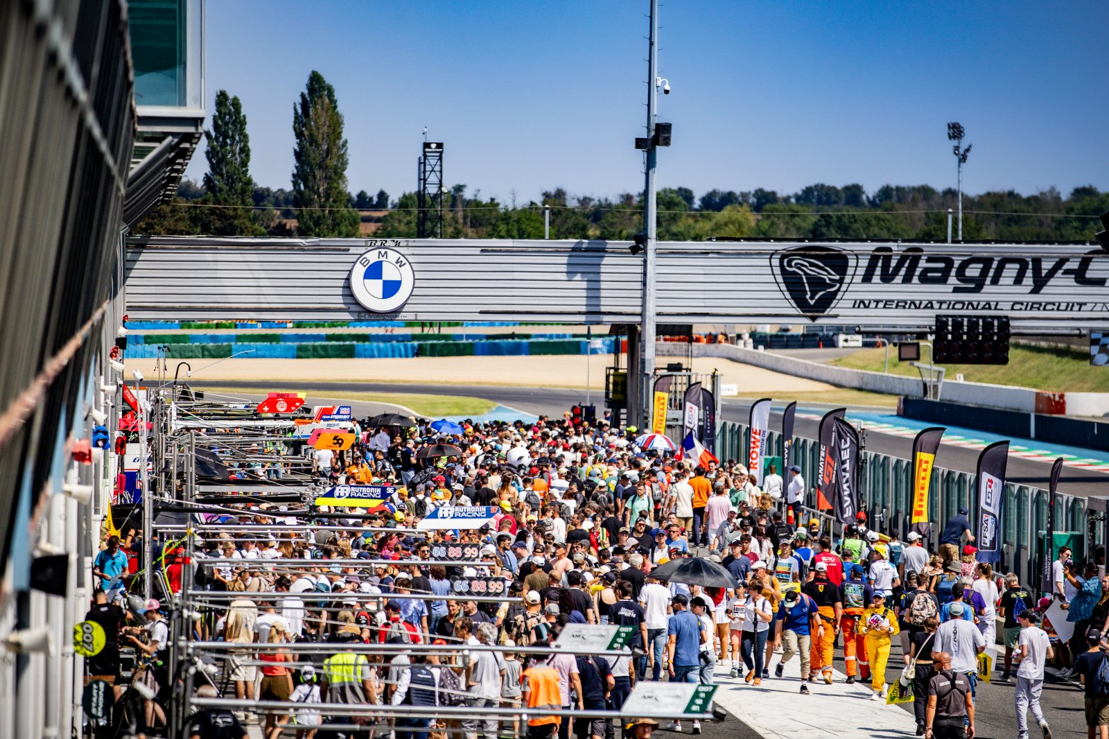 Rentrée spectaculaire pour le Championnat de France FFSA GT à Magny-Cours