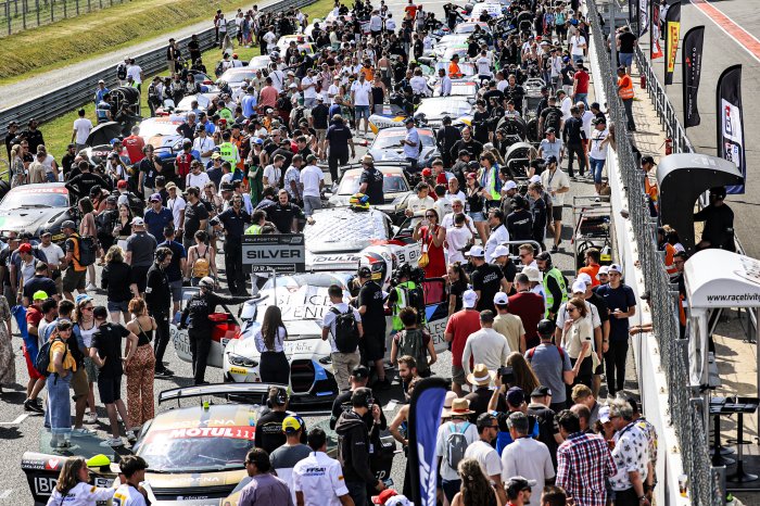 16 VAN DER ENDE Ricardo (NLD), L'Espace Bienvenue, BMW M2 CS Racing, action  during the 3rd round of the Championnat de France FFSA Tourisme 2021, from  June 4 to 6, 2021 on the Circuit d'Albi, Albi, France - Photo Marc de  Mattia / DPPI Stock