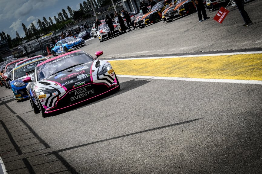 Pitlane, Qualifying

