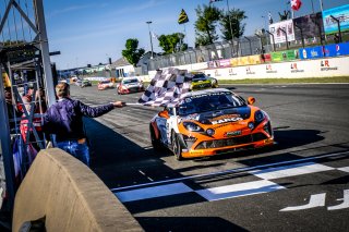 #22 Mirage Racing FRA Alpine A110 GT4 Invité Mateo Herrero FRA Morgan Moullin-Traffort FRA, Finish, Race 2
 | SRO / Dirk Bogaerts Photography