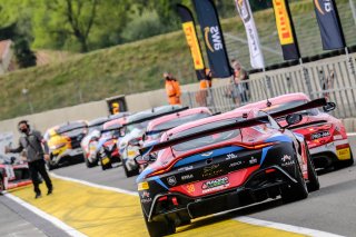 Free Practice 1, Pitlane
 | SRO / Dirk Bogaerts Photography