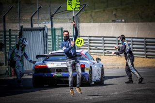 Pit lane, Race 2
 | SRO / Patrick Hecq Photography