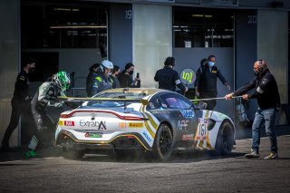 Pit lane, Race 2
 | SRO / Patrick Hecq Photography