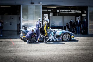 Pit lane, Race 2
 | SRO / Patrick Hecq Photography