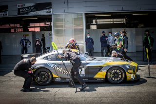 Pit lane, Race 2
 | SRO / Patrick Hecq Photography