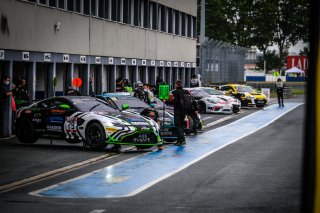 Free Practice 2, Pitlane
 | SRO / Dirk Bogaerts Photography