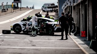 Essais libres 2, Pitlane
 | SRO / Patrick Hecq Photography
