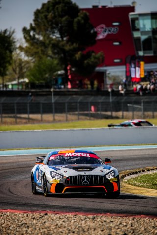 #88 AKKODIS ASP Team Mercedes-AMG GT4 Thomas Drouet Paul Evrard SILVER, Free Practice 1, GT4
 | SRO / TWENTY-ONE CREATION - Jules Benichou