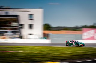 #121 K-Worx Porsche 718 Cayman GT4 RS Clubsport Timothé Buret Christopher Campbell PRO-AM, Free Practice 2, GT4
 | SRO / TWENTY-ONE CREATION - Jules Benichou