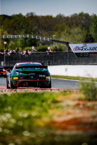 #121 K-Worx Porsche 718 Cayman GT4 RS Clubsport Timothé Buret Christopher Campbell PRO-AM, Free Practice 2, GT4
 | SRO / TWENTY-ONE CREATION - Jules Benichou