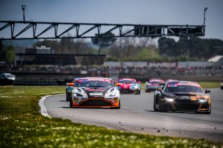 Race 1
 | SRO / TWENTY-ONE CREATION - Jules Benichou