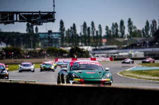 #121 K-Worx Porsche 718 Cayman GT4 RS Clubsport Timothé Buret Christopher Campbell PRO-AM, GT4, Race 1
 | SRO / TWENTY-ONE CREATION - Jules Benichou