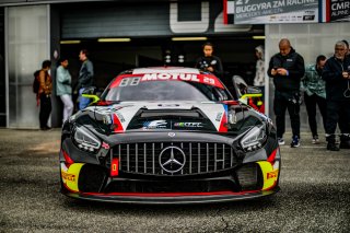 #29 Buggyra ZM Racing Mercedes-AMG GT4 Aliyyah Koloc Yasmeen Koloc SILVER, GT4, Pitlane, Race 2
 | SRO / TWENTY-ONE CREATION - Jules Benichou