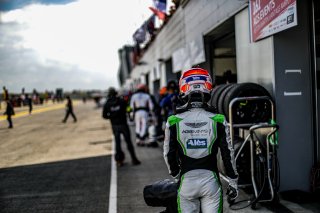 #89 AGS Events Aston Martin Vantage AMR GT4 Loris Cabirou Nicolas Gomar PRO-AM, GT4, Pitlane, Race 2
 | SRO / TWENTY-ONE CREATION - Jules Benichou