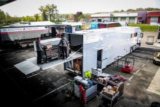 Paddock
 | SRO / TWENTY-ONE CREATION - Jules Benichou