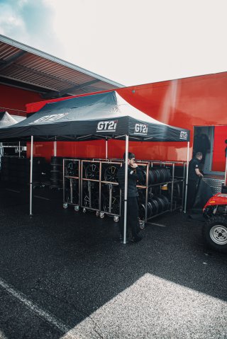 Paddock
 | SRO / TWENTY-ONE CREATION - Jules Benichou
