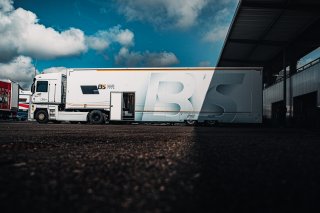 Paddock
 | SRO / TWENTY-ONE CREATION - Jules Benichou