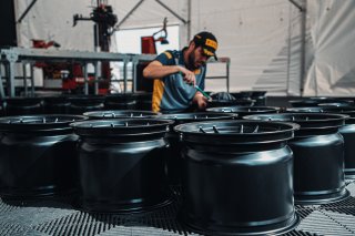 Paddock
 | SRO / TWENTY-ONE CREATION - Jules Benichou