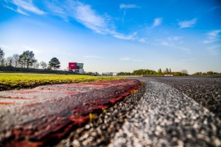 Track Walk
 | SRO / TWENTY-ONE CREATION - Jules Benichou