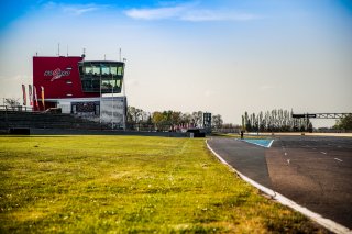 Track Walk
 | SRO / TWENTY-ONE CREATION - Jules Benichou