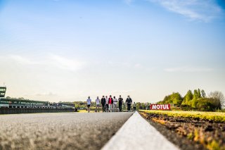 Track Walk
 | SRO / TWENTY-ONE CREATION - Jules Benichou