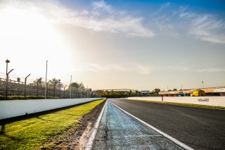 Track Walk
 | SRO / TWENTY-ONE CREATION - Jules Benichou