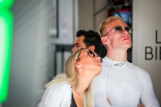 #17 L'ESPACE BIENVENUE BMW M4 GT4 Benjamin Lessennes Ricardo Van Der Ende PRO-AM, GT4, Pitlane, Test session
 | SRO / TWENTY-ONE CREATION - Jules Benichou