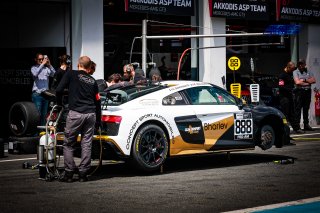 Free Practice 1, Pitlane
 | SRO / Patrick Hecq Photography