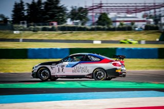 #17 L'ESPACE BIENVENUE BMW M4 GT4 Benjamin Lessennes Ricardo Van Der Ende PRO-AM, GT4, Qualifying
 | SRO / TWENTY-ONE CREATION - Jules Benichou