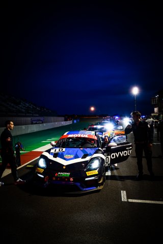 Gridwalk, Race 1
 | SRO / Patrick Hecq Photography