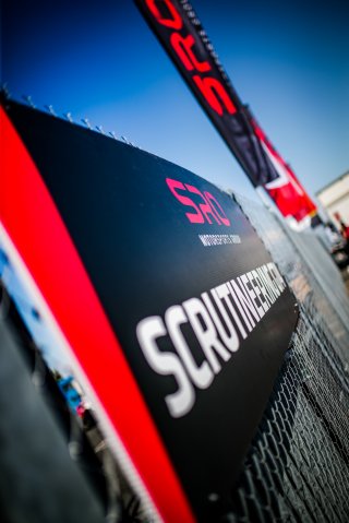 Paddock, SetUp
 | SRO / TWENTY-ONE CREATION - Jules Benichou
