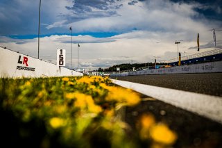 Trackwalk
 | SRO / TWENTY-ONE CREATION - Jules Benichou