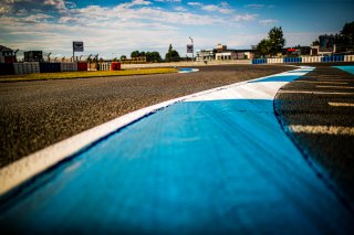 Trackwalk
 | SRO / TWENTY-ONE CREATION - Jules Benichou