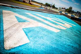 Trackwalk
 | SRO / TWENTY-ONE CREATION - Jules Benichou