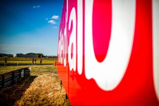 Trackwalk
 | SRO / TWENTY-ONE CREATION - Jules Benichou