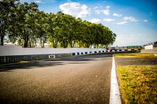 Trackwalk
 | SRO / TWENTY-ONE CREATION - Jules Benichou