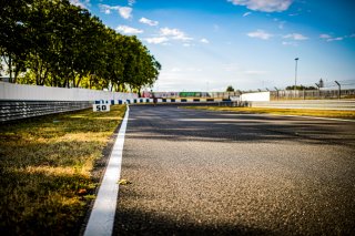 Trackwalk
 | SRO / TWENTY-ONE CREATION - Jules Benichou