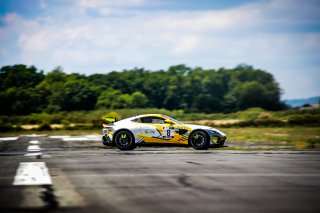 #8 GPA Racing Aston Martin Vantage AMR GT4 Didier Sirgue Gilles Colombani PRO-AM, Essais Libres 1, GT4
 | SRO / TWENTY-ONE CREATION - Jules Benichou