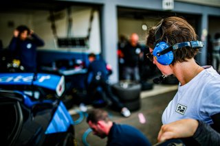 #10 AVR-AVVATAR Porsche 718Cayman GT4 RS Clubsport Julien Piguet Alban Varutti PRO-AM, Essais Libre 2, GT4, Pitlane
 | SRO / TWENTY-ONE CREATION - Jules Benichou