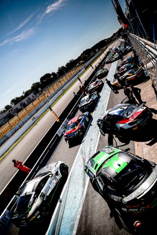 Essais Qualificatifs, Pit Lane
 | SRO / Patrick Hecq Photography