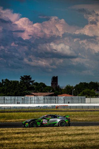 #72 GPA Racing Aston Martin Vantage AMR GT4  Florent Grizaud  Kevin Jimenez AM, Course 1, GT4
 | SRO / TWENTY-ONE CREATION - Jules Benichou