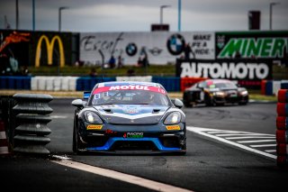 #10 AVR-AVVATAR Porsche 718Cayman GT4 RS Clubsport Julien Piguet Alban Varutti PRO-AM, Course 2, GT4, Pitlane
 | SRO / TWENTY-ONE CREATION - Jules Benichou