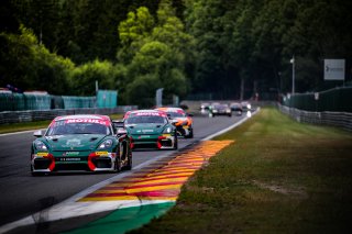 #121 K-Worx Timothe Buret Christopher Campbell Porsche 718 Cayman GT4 RS Clubsport PRO-AM, Free Practice 2, GT4
 | SRO / TWENTY-ONE CREATION - Jules Benichou