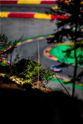 Race 2
 | SRO / TWENTY-ONE CREATION - Jules Benichou