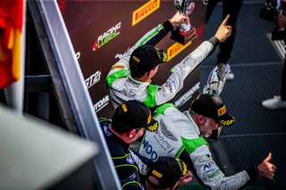 Podium, Race 2
 | SRO / TWENTY-ONE CREATION - Jules Benichou