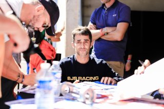 Autograph Session
 | SRO / Patrick Hecq Photography