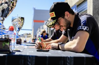 Autograph Session
 | SRO / Patrick Hecq Photography