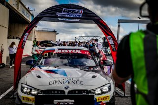 #17 - L'ESPACE BIENVENUE - Ricardo Van Der Ende - Benjamin Lessennes - BMW M4 GT4 - SILVER, Celebration, Course 2, FFSA GT
 | SRO / TWENTY-ONE CREATION - Jules Benichou