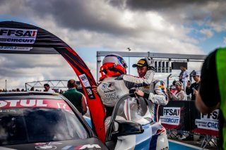 #17 - L'ESPACE BIENVENUE - Ricardo Van Der Ende - Benjamin Lessennes - BMW M4 GT4 - SILVER, Celebration, Course 2, FFSA GT
 | SRO / TWENTY-ONE CREATION - Jules Benichou