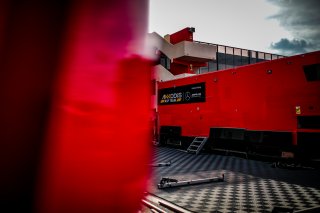 Paddock, Set Up
 | SRO / TWENTY-ONE CREATION - Jules Benichou